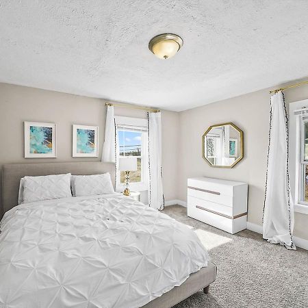 Villa Tremont! 7 Min To Downtown Cleveland Extérieur photo
