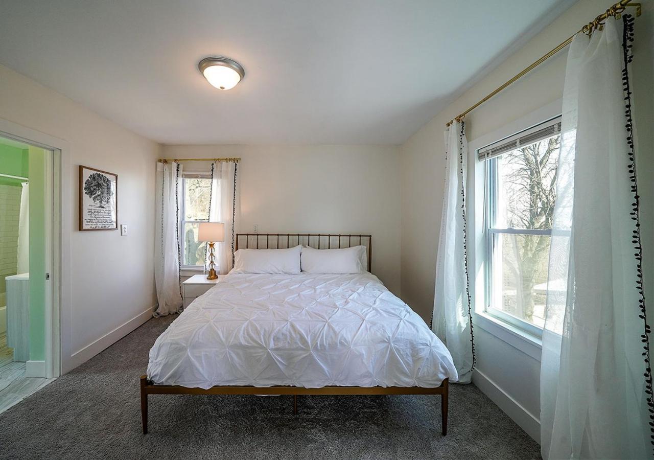 Villa Tremont! 7 Min To Downtown Cleveland Extérieur photo