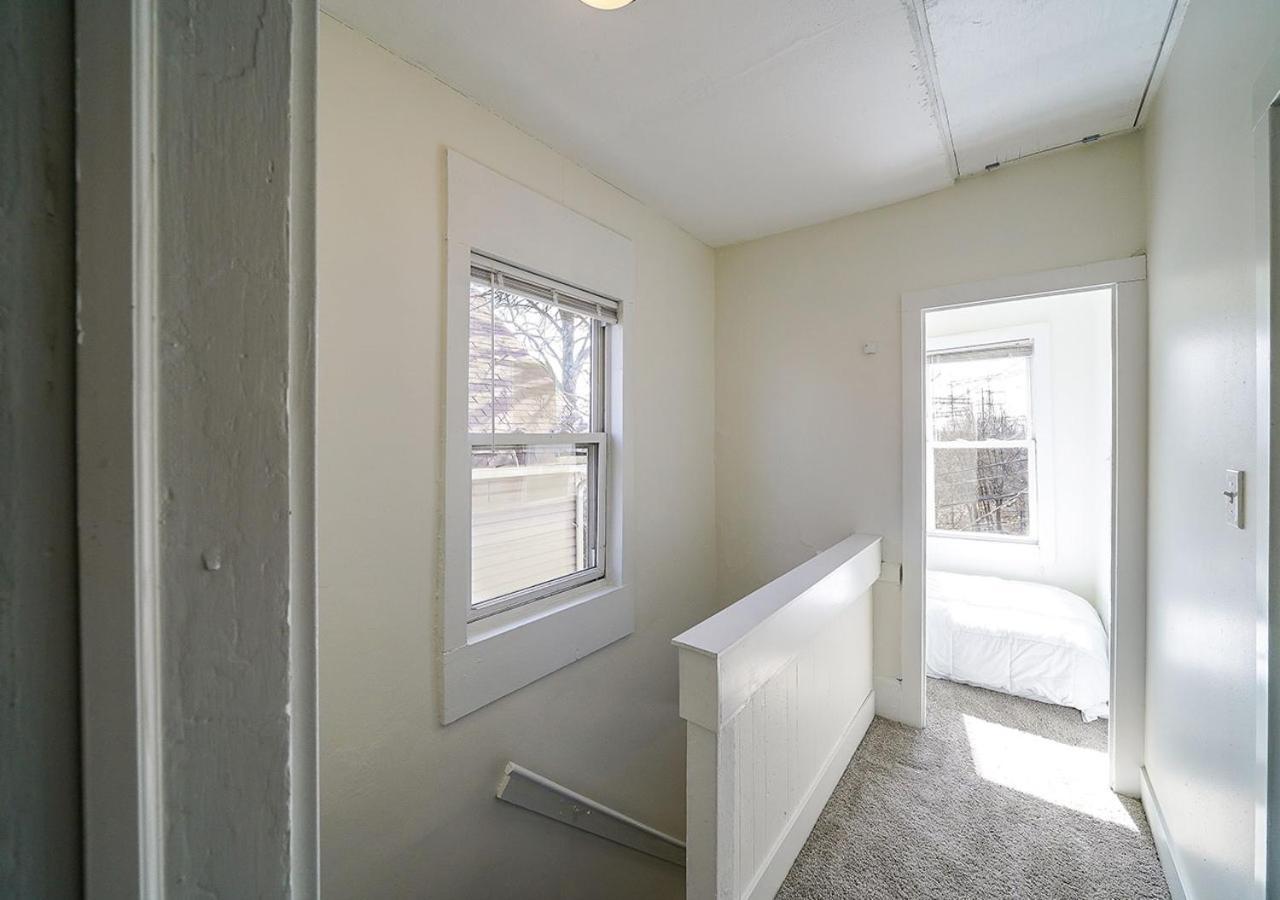 Villa Tremont! 7 Min To Downtown Cleveland Extérieur photo